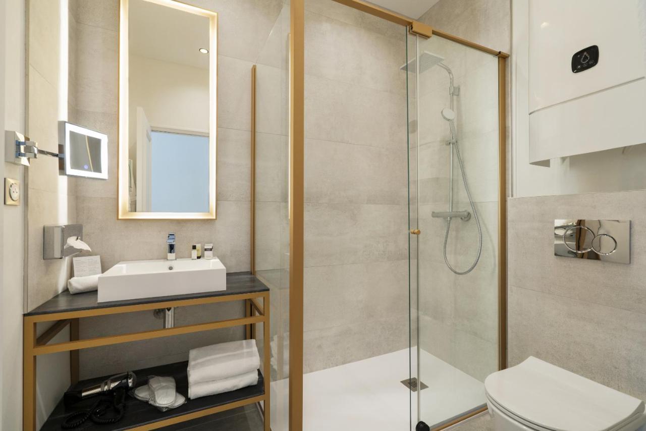 Vestay Montaigne Paris Extérieur photo